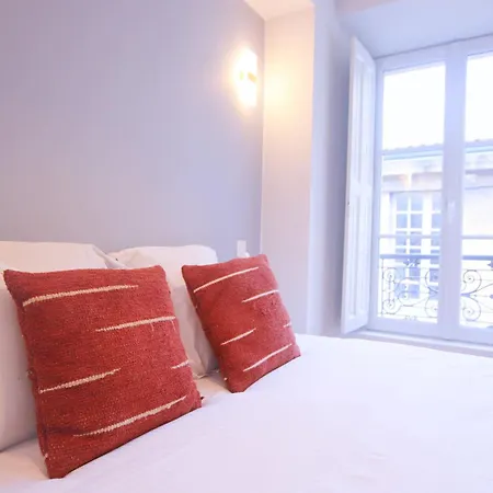 Luxury 3-bedroom In Hyper Centre Air Con Lift