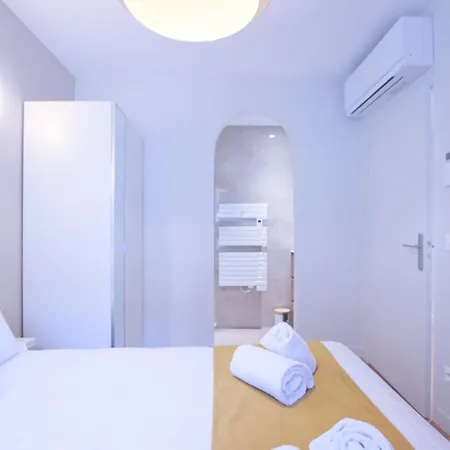Apartment Luxury 3-bedroom In Hyper Centre Air Con Lift Bordeaux